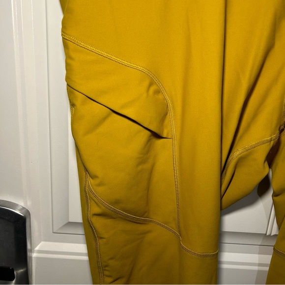 Old Navy Active Powersoft Go-Dry Yellow High-Rise Leggings Size 4X - Picture 3 of 9